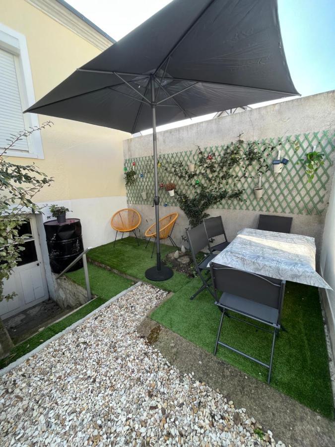Maison Tourangelle Chic & Cosy Avec Cour Тур Екстериор снимка