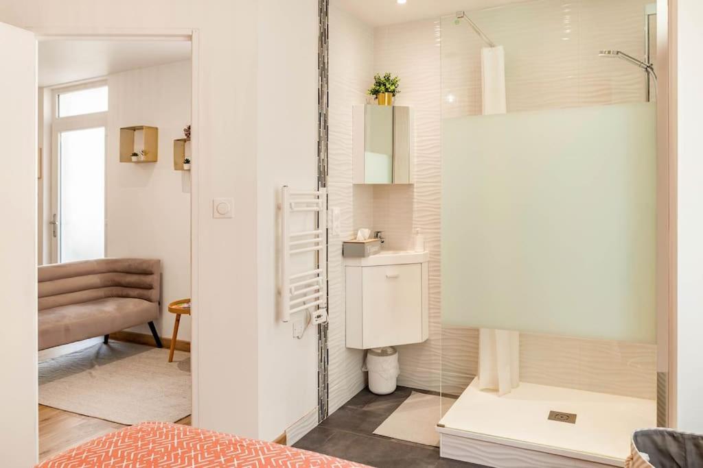 Maison Tourangelle Chic & Cosy Avec Cour Тур Екстериор снимка